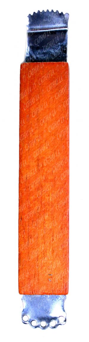 THAI  Coconut Carver (> ooo)